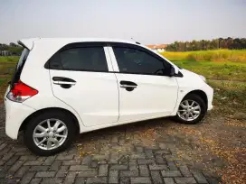 honda brio plat w putih 2017
