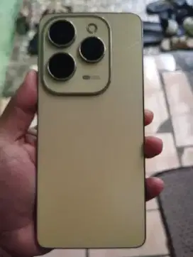 Infinix hot 40 pro