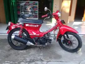 Honda C70 warna favorit merah