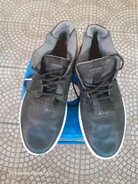 Sepatu timberland
