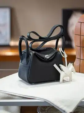 H*rm*s mini lindy black shw