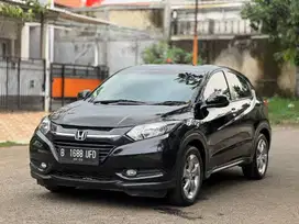 HRV 1.5 E AT 2016 TANGAN PERTAMA LOW KM