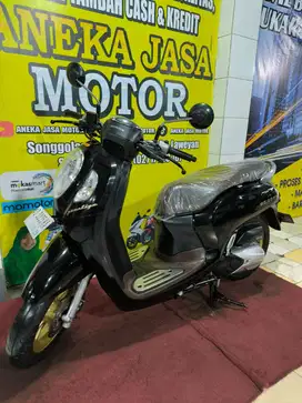 Scoopy Prestige 2021 AJM