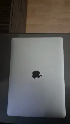 Macbook Air M1 8/256GB Silver