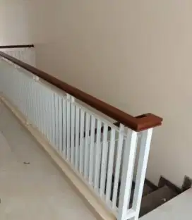 Balkon hollo galvanis minimalis