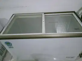 FREEZER SERBAGUNA merk RSA