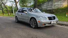 Dijual santai Merdeces Bens W203 Matic C180 Kompresor 2003 Pajak On!