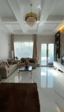 Di Jual Rumah Baru Rasa Villa, ada kolam Renang,Taman Losari, T.Bunga