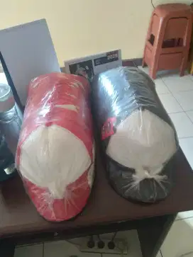 Topi jala merah putih dan hitam putih