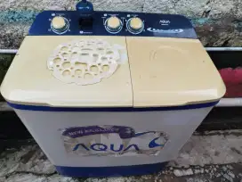 Bismillah d jual mesin cuci 2tabung merek aqua