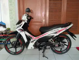 Honda Revo Fit 2016 CW