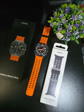 Samsung Galaxy Watch Ultra - Titanium Grey