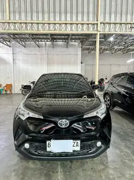 Toyota C-HR 2018 Bensin