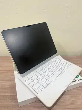 IPAD AIR 6th GEN M2 128GB (2024)+ SET