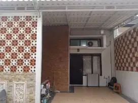 JUAL RUMAH DI JATIWARNA BEKASI SIAP HUNI (C0657)