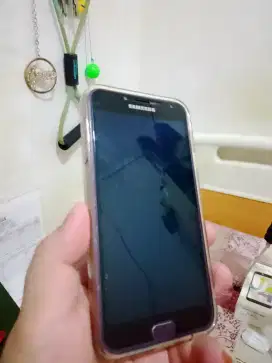 Samsung galaxy J4 ram 2/32 GB. Super amoled mulus lancar