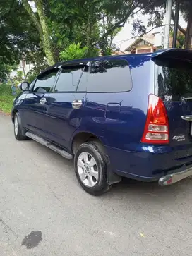 Toyota Kijang Innova 2005 Bensin