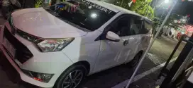 Dijual mobil istimewa ada kamera belakang Daihatsu Sigra R 2017 manual