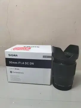 Lensa sigma 30mm F1.4 Fullshet Box Lengkap Mulus
