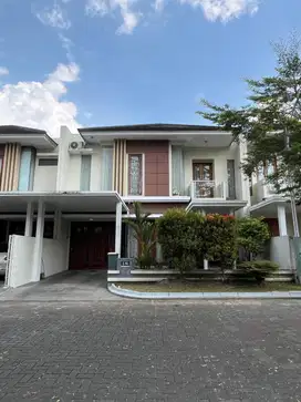 Rumah Mewah Dalam Perum Elite Bale Mulia Yogyakarta RSH 049