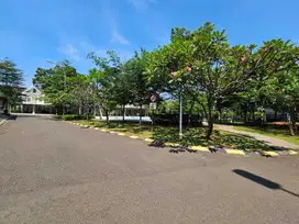 Disewakan Rumah Dalam Cluster South Thames JGC Jakarta Timur
