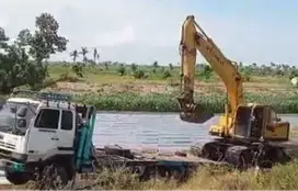 Dijual Self Loader Truck Nissan CW520 Tahun 1998
