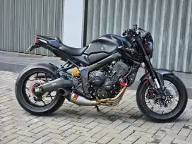 Moge Sport Naked Honda CB650R 2023 Odo 2rb Modif Hedon Like New