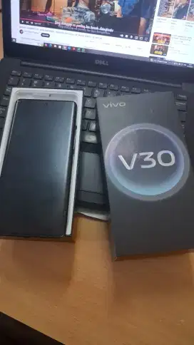 VIVO V 30 [ 8/256 ]