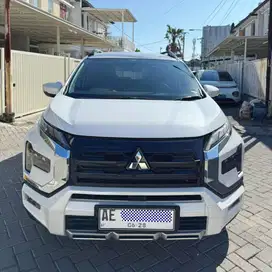 KM9RB! Xpander Cross 2023 Matic