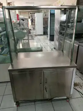 Kabinet etalase