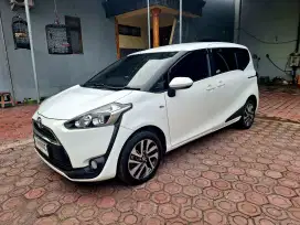 Toyota Sienta V smart key 2017 MT,Super istimewah