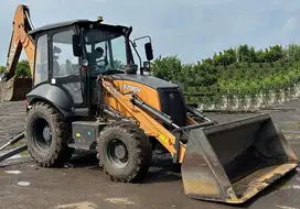 Dijual Backhoe Loader Case 570SV tahun 2022
