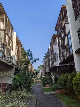 JUAL CEPAT RUMAH CLUSTER WHELFORD GREENWICH BSD