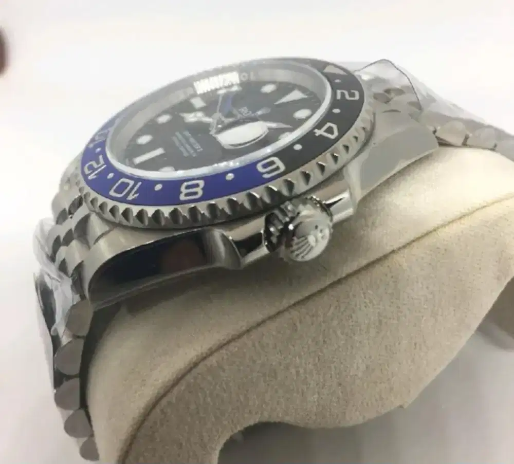 Batgirl & batman 41mm clean factory quality