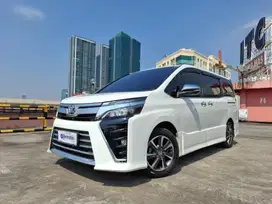 DP MURAH - Toyota Voxy 2.0 Bensin-AT 2020