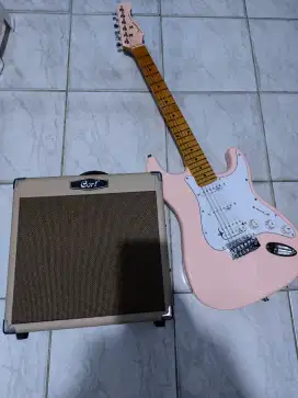 Dijual gitar listrik dan amplifier bekas