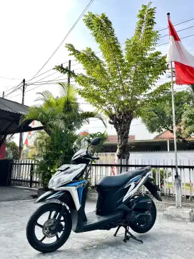 VARIO KZR 125 2012