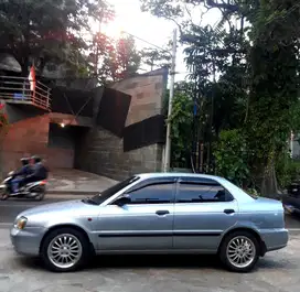 Suzuki Baleno 2002 Bensin