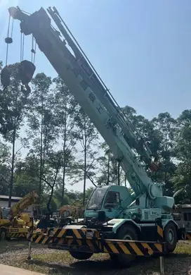 Dijual Rough Terrain Crane Kobelco RK250-3 (Phanter 250) Kap, 25 Ton
