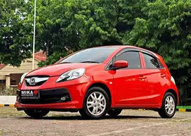 Honda Brio E automatic 2014 registrasi 2015 km rendah