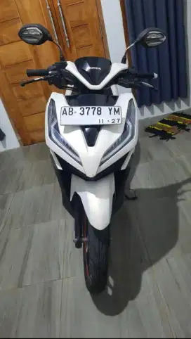 Vario 125 ISS 2022 plat ab