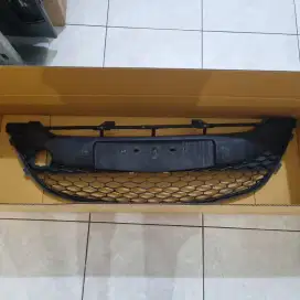 Grill Mesh front bumper mazda 2 2012 rz bekaa minus