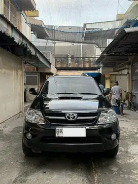 Fortuner 2.7 V 4x4 bensin automatic 2007