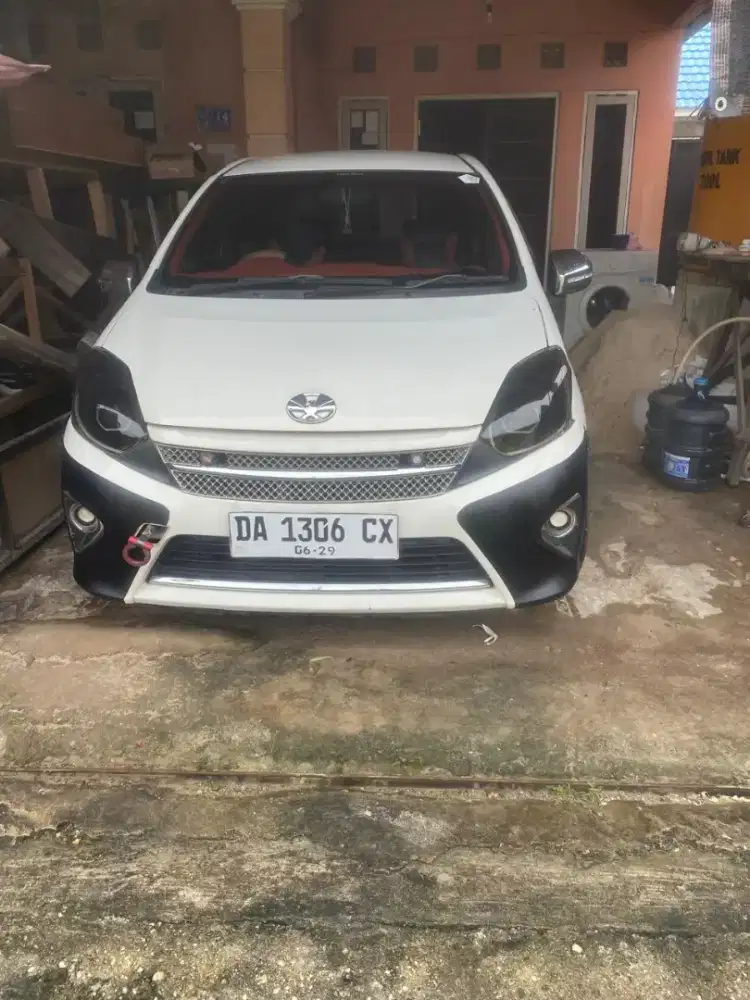 Jual toyota agya tahun 2014 pajak hidup