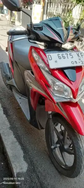 Vario 125 2013  standaran mesin bagus ,terawat