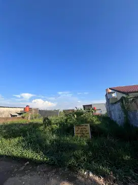 Tanah kosong bentuk L