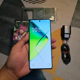 Infinix Note 40 Pro Plus 5G 12/256GB Garansi Panjang