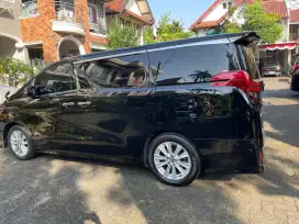 Dijual Toyota Alphard S 2.4 2015 mulus lsg pemakai