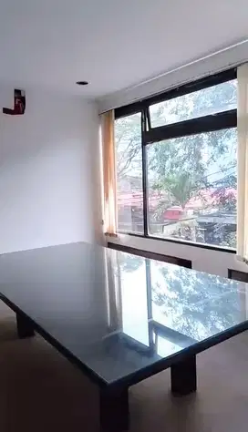Sewa Ruang Usaha Kemang Luas 140m² Furnished