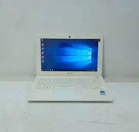 LAPTOP ASUS X200MA N2840